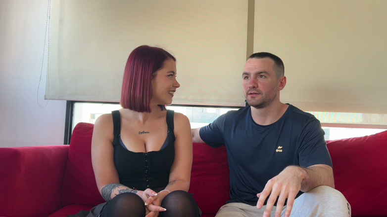 Andres Acosta: Behind the Scenes with Beautiful Natural Body Redhead Babe, Joha...