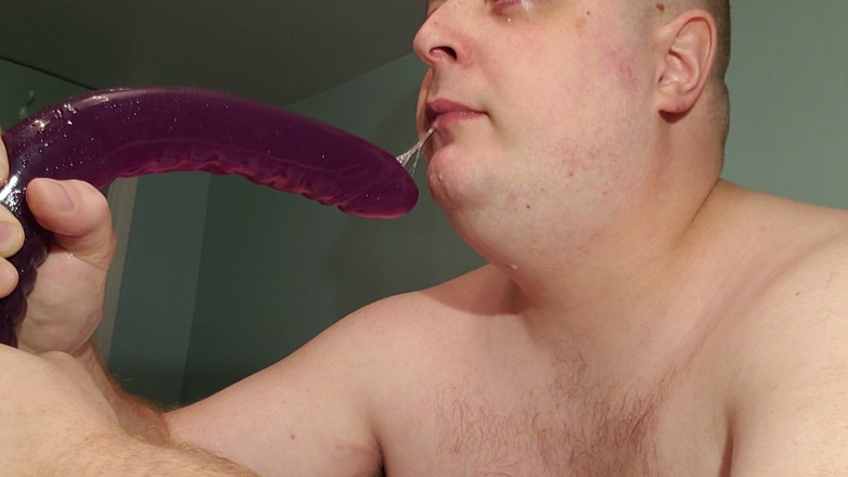 Charlieboy69: Dildo deepthroat
