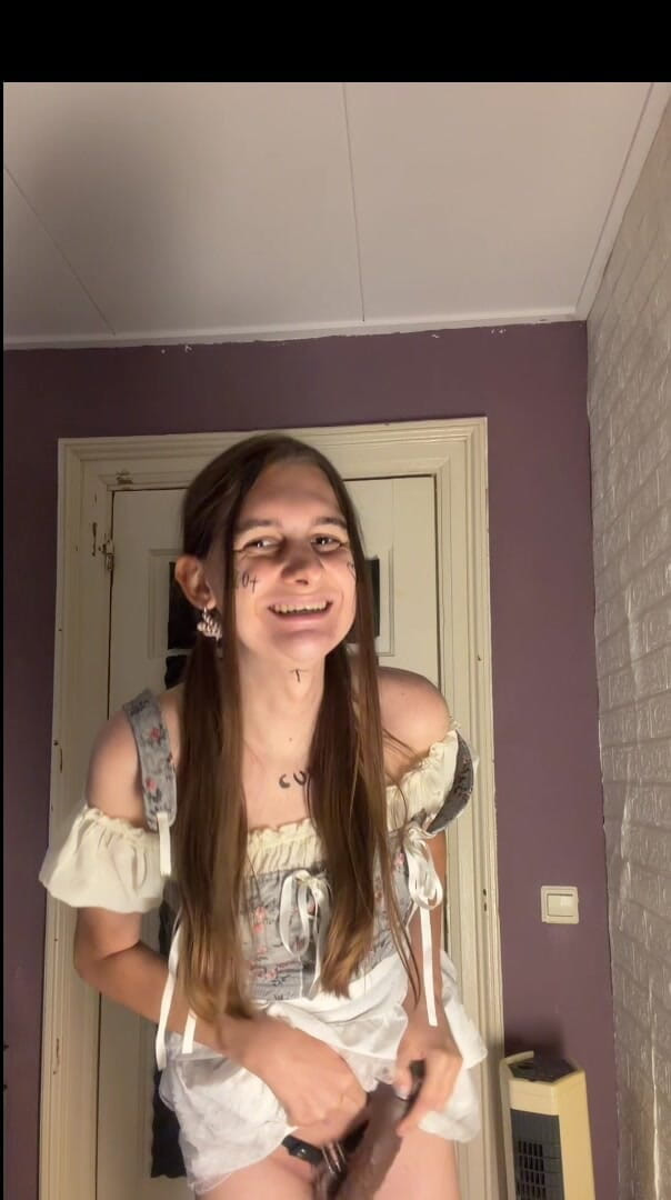 jessiesissyadventures: Can I Be Ur Slutty Sissy GF?