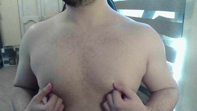 Himbo_Fox: Semental musculoso juega con sus pezones y músculos