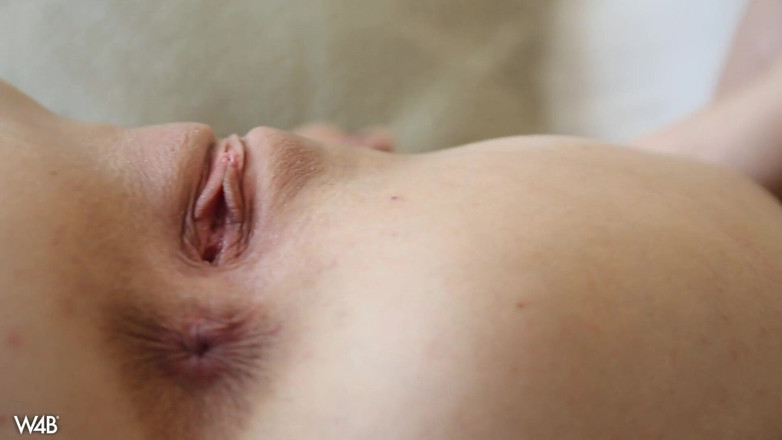 Watch4beauty: First Meeting