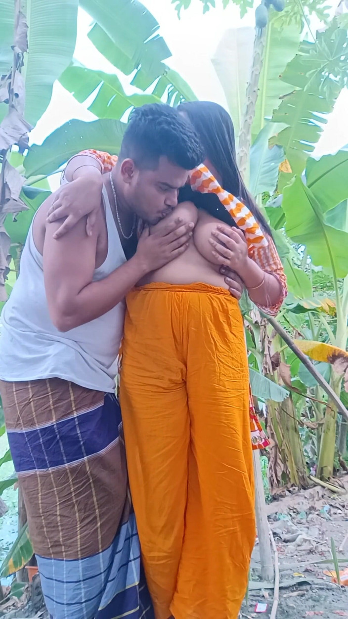 Taniyaxx: India XXX 视频 on