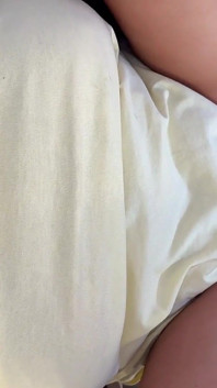Tante seksi dengan memek berbulu lagi asik seks anal sampai dicrot di dalam