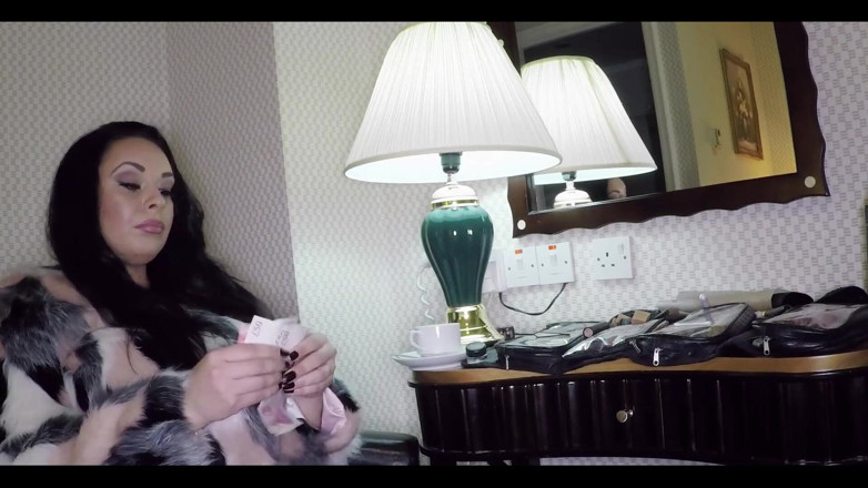 Anastasia Lux: 이 영상이 마음에 드시면 팁으로 내가 아팠지만 지금은 돌아왔어