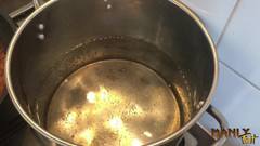 Manlyfoot: 和我一起做饭 - 意大利面 - 精液脚袜系列 - manlyfoot