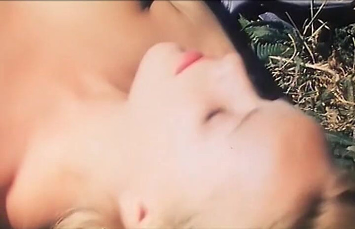 GERMAN PORN CLASSICS: Marilyn - Seks Panas Di Bawah Pokok Palma