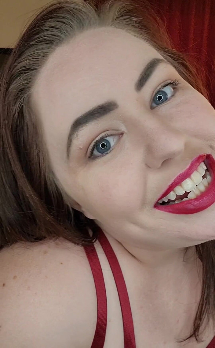 KinkyKatie: Час п'ятниці! Сьогоднішній день..... Анал! Ти б трахнув мене в дупу?