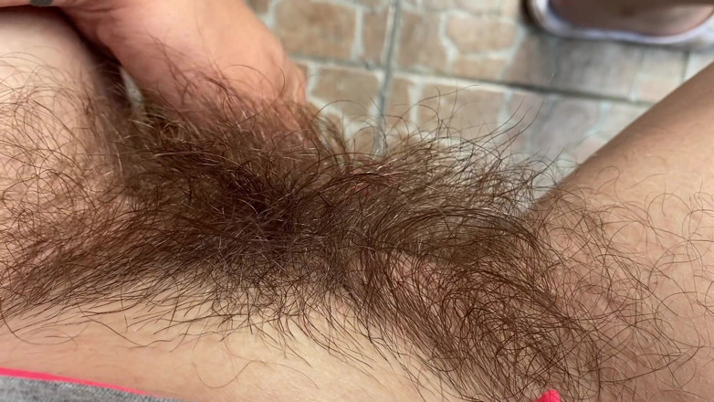 Cuteblonde666: Närbild stor klitoris hårig fitta