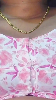 Desi Tits