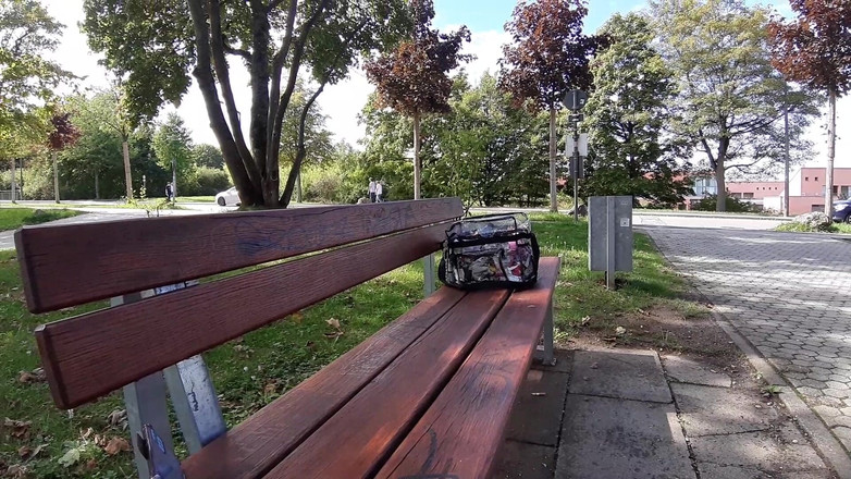 sweetfeet29: Pertunjukan Kaki Di Bangku Simpanan