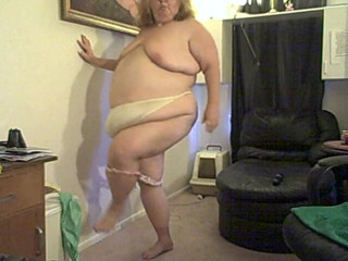 BBW nurse Vicki adventures with friends: This was a cam show I filmed where I am...
