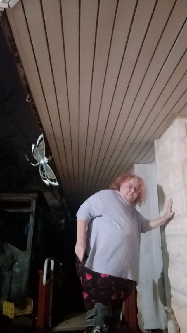 Nurse Vicki Pee Out Side at Night on Patio Oh No (BBW nurse Vicki adventures with friends) Nurse Vicki Pee Out Side at Night on Patio Oh No (BBW nurse Vicki adventures with friends)