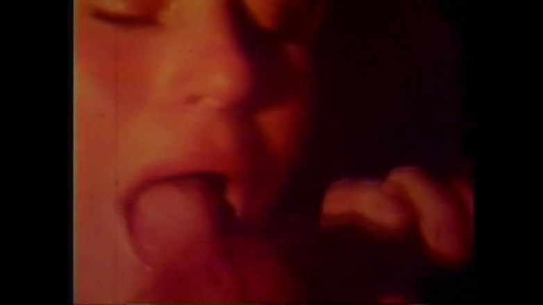 Vintage megastore: Eileen Wells šuká