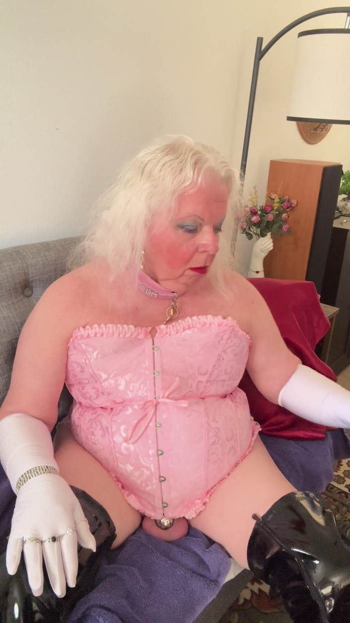 Constance: Pembe Bekaret