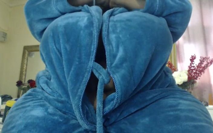 Legendary Booty Overdose: Ebano bella donna si masturba e scuote il suo grande