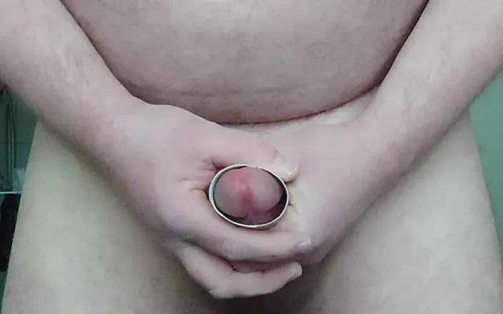 Carmen_Nylonjunge: Naked and Horny in the Bathroom with the Paper Roller