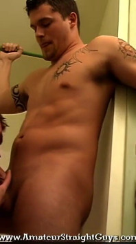 Beefy straight si cowok marcus & cowok seksi ini lagi asik remaster inhd!