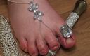 Anastasia Gree: Wide Feet Size 40: Foot with Toes and Nails - Admiration and...