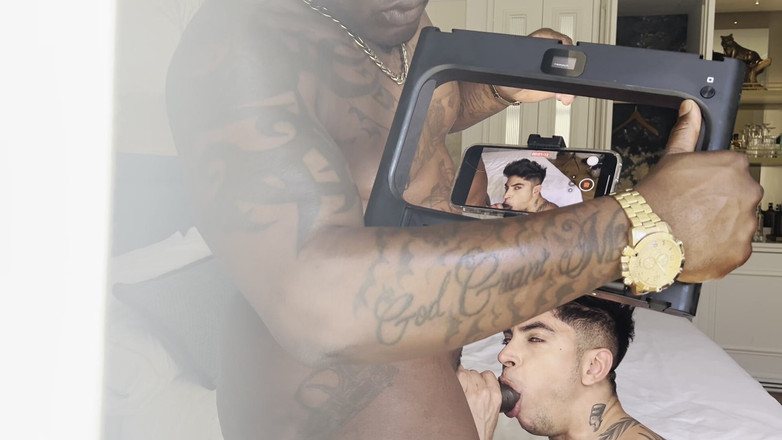 DADDYBLACKXXX: Påkommen pappa svart knullar sexig tatuerad man