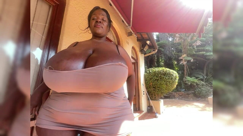 Legendary Booty Overdose: Ebony SSBBW MILF Caught Masturbating Outdoor