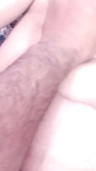 Šukám svou panenskou nevlastní sestru