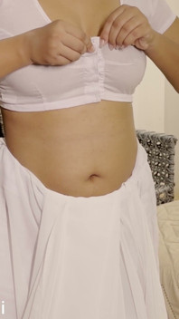 Indická vdova bhabhi sex, část 1 se připojí k děvce
