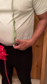 Pervet tailor ha preso le misure di ogni centimetro del mio corpo mi ha scopata così forte