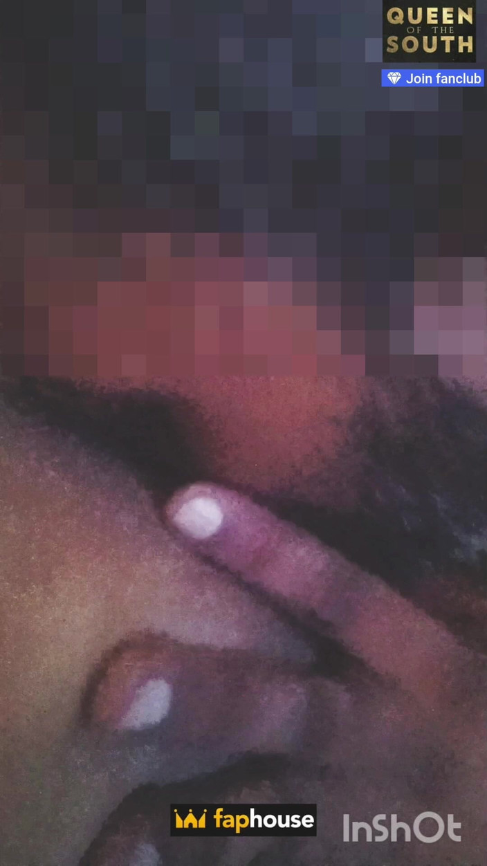 Anu: Лизать, поедает вагину