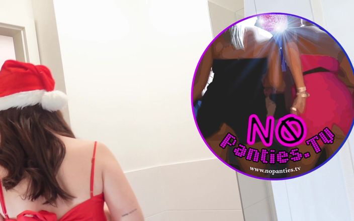 No panties TV: Bạn gái nhỏ nhắn gợi cảm nóng bỏng trong chiếc...