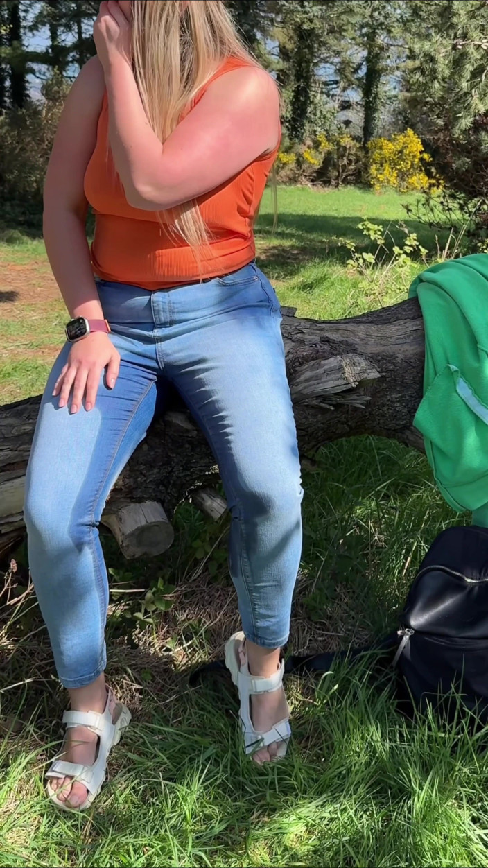 Emma Voyeur: No Toilet, No Time. I Had to Pee in My...