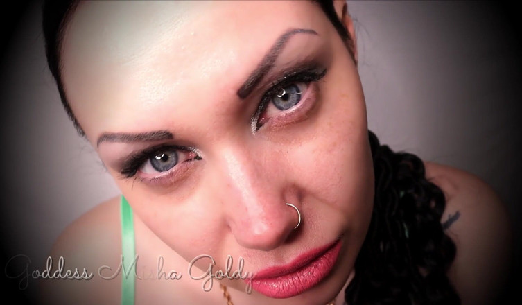 Goddess Misha Goldy: Hubungan mata yang dekat dengan bibir &amp; tetek &amp; Arahan melancap