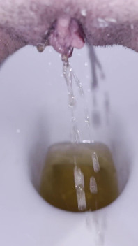 편집물! 아침 노란색 소변! 다른 팬티를 입은 보지! POV!