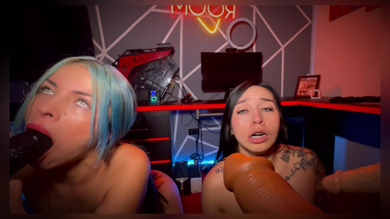 Sweetkimmi: POV Orgia Con Dildos BBC Y Dos Lesbianas Muy Cachondas -...