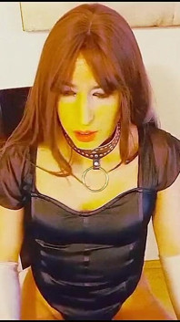 Tammysissy se masturbe à nouveau