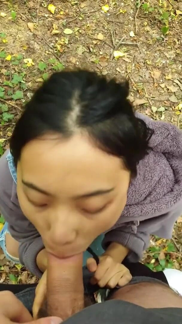 SpicyGum: จูน ลิ่ว – นักศึกษาจีนดูดควยกลางแจ้งแล้วอมน้ำแตกค้างคา