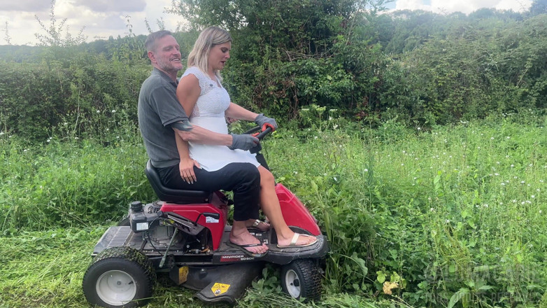 Lumacarie: Yanick Shaft Plays Gardener for Marie Lumacarie