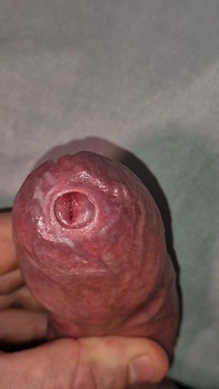 De aproape, pe phimosis pula mare, atât de sexy!