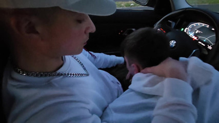 boyzxy212: Ham eşcinsel oral seks - ben araba sürerken kaltağımın ağzı yarağımda