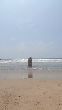 Nous sommes à la plage naturiste