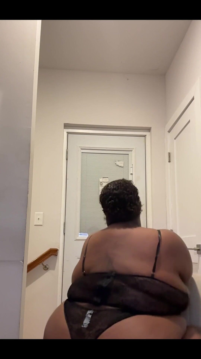 Monique Starr: Can I Ride You Like This?