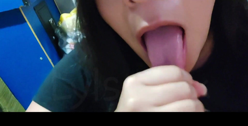 Lylsexxx: My Invited Me to Play Fortnite e eu acabei dando...