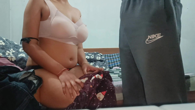 Hotty_ragini: Market Gayi to Jija Ji Ne Mujhe Chod Kar Meri...