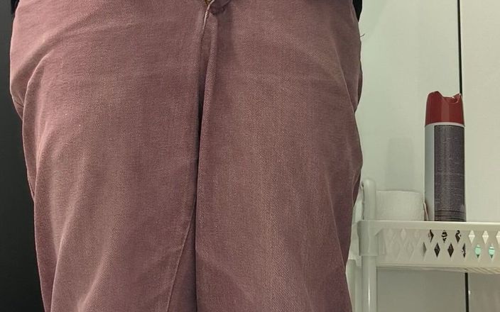 PantyhoseJuicyCummer: 仕事で光沢のあるパンティストッキングのストリップショー