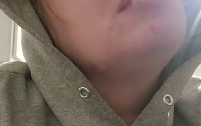 KinkyKatie: İptal etmekten nefret ediyorum ama prenses bu gece tamamen korkunç...
