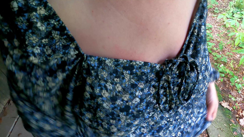 Bouncy Tits Action: Harte und schmerzhafte tittenklatschen auf der hütte