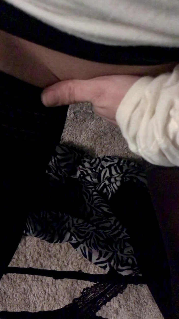 Tabitha Hoots: Sexy Mladá Illinois MILF dostane kundičku mokrou pro manžílka k šukání