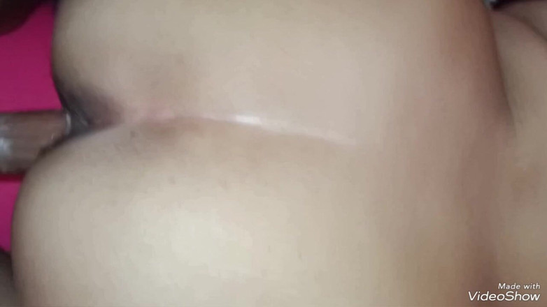 LAN69XXX: Eenzaam Maleis meisje vraagt me om op zijn hondjes in...