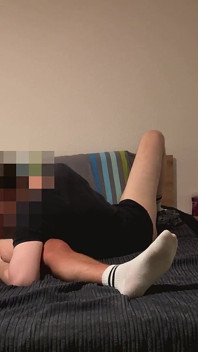 Straight Handyman retorna, pega Mike brincando e acaba em um boquete mútuo
