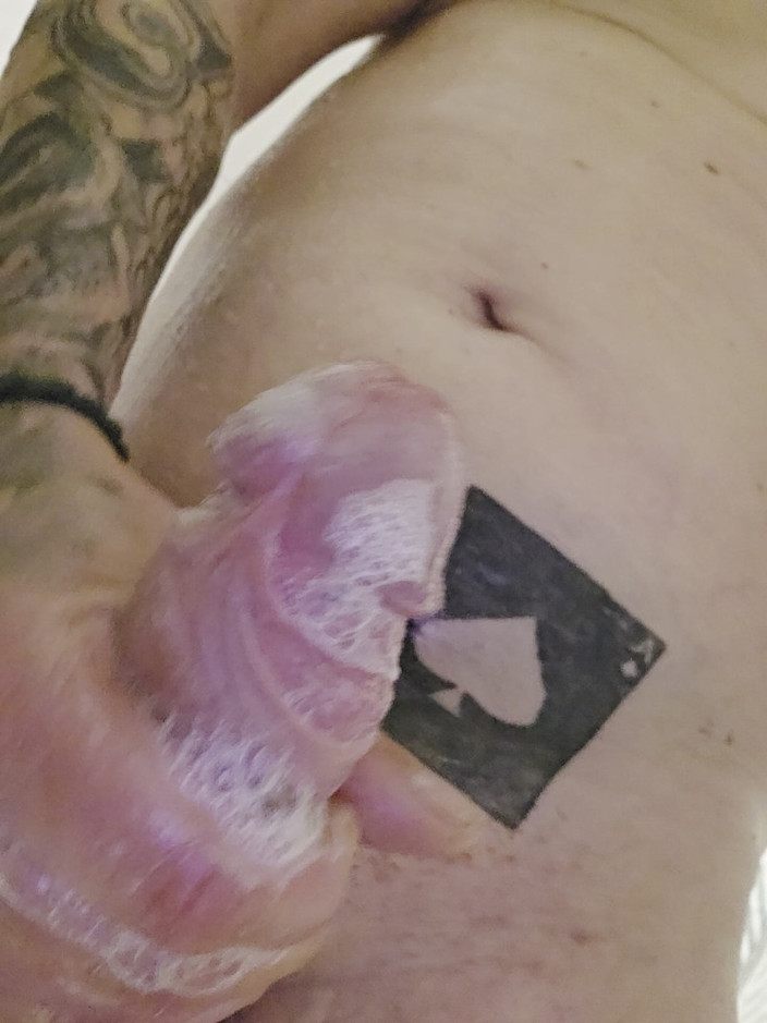 Dirty big Mike: Ejakulasi hebat