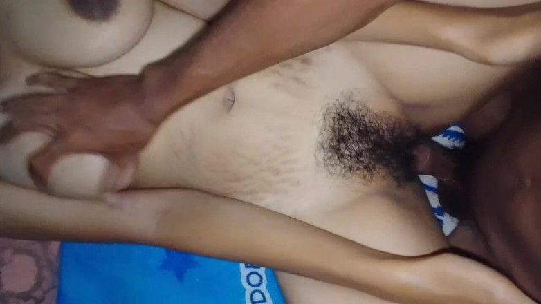 SheilaHD: 我的女友第一次尖叫